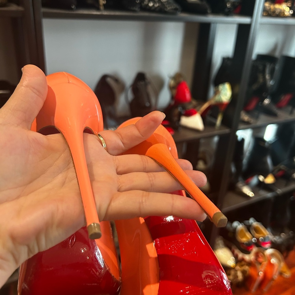 Christian Louboutin Patent Leather Pointed-Toe Pumps in Coral - Picture 6 of 9